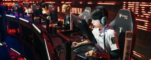 Pemain ZETA Division Pecahkan Rekor Kill di Turnamen LAN Valorant saat Gunakan Sova!